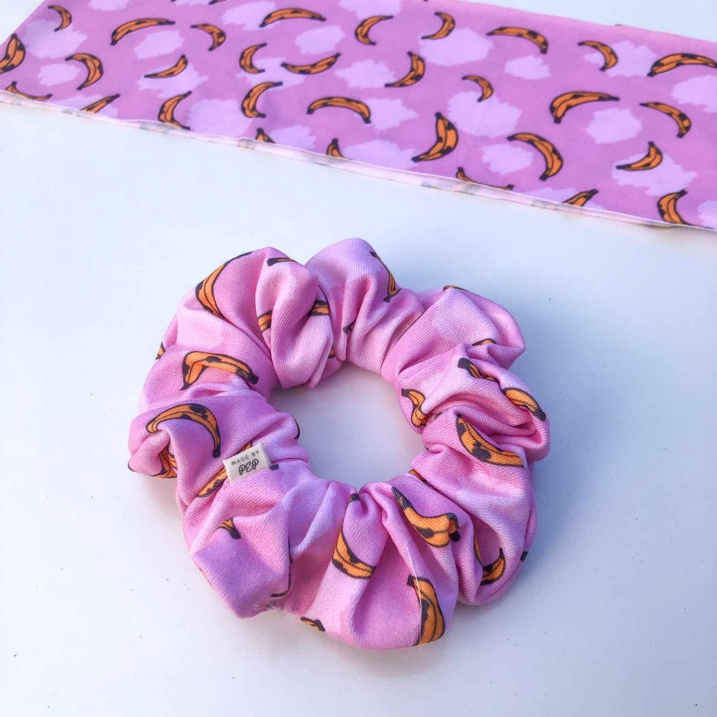 Banana scrunchie